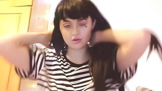 Hannah plays spicy omegle game