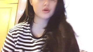 Hannah plays spicy omegle game