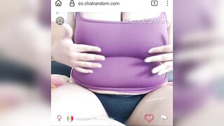 Milf Mexicana caliente de enormes tetas se masturba en Chatrandom