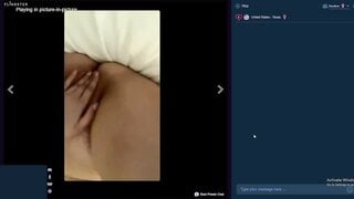 Chubby girl playing on Flingster