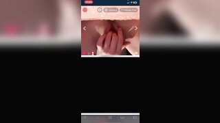 Canadian girl squirts on flingster