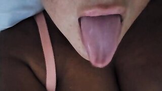 French Milf Show Big Tits and Pussy in Chatrandom