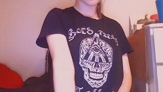 Madi plays spicy omegle game
