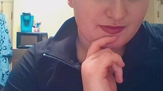 Kira plays spicy omegle game
