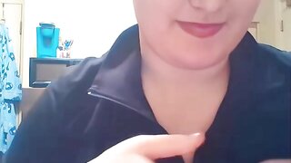 Kira plays spicy omegle game