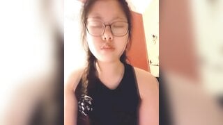 Castia plays spicy omegle game