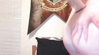 Diana plays spicy omegle game