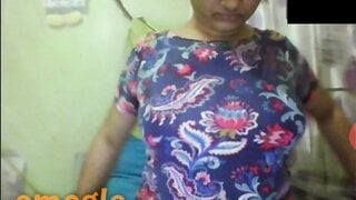 Indian married woman shows tits while her husband is asleep