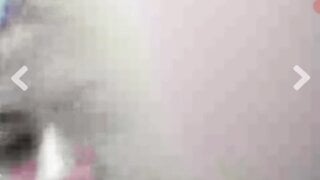 Indian girl shows me her tits and helps me cum