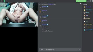 girl does everything on emeraldchat