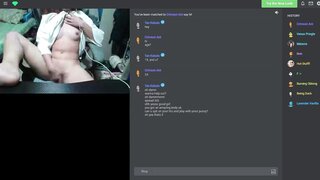 girl does everything on emeraldchat