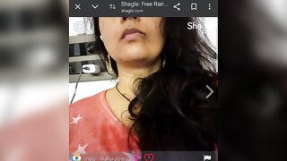 Andhra Pradesh bhabi showing boobs