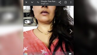 Andhra Pradesh bhabi showing boobs