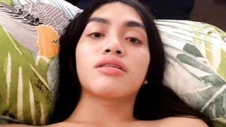 Big tits babe with hard dick masturbates on flingster