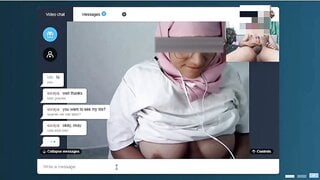 hijab milf hot video jerking to her