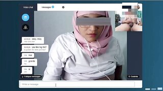 hijab milf hot video jerking to her
