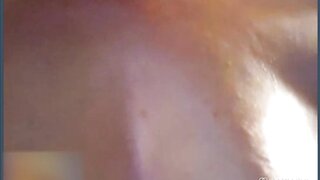milf shaking her huge tits on cam