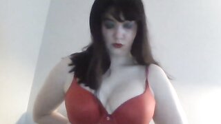 27 year old Clara playing on the bed