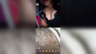 Pinay flashing