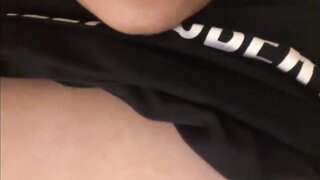 Indian maharashtra girl shows her sexy boobs