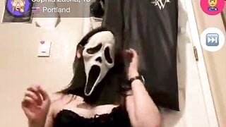 Masked girl flashes me quick on monkey app