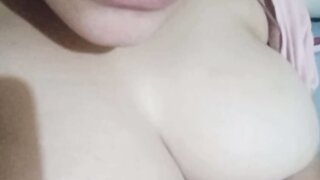 Indonesian BBW MILF entertaining me on Ome.tv