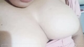 Indonesian BBW MILF entertaining me on Ome.tv