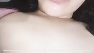 ome.tv teen shows me her great boobs