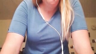 Jesse Plays SPICY Omegle Game (2016)