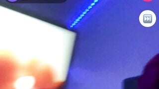 Monkey.app ebony shows some nudes