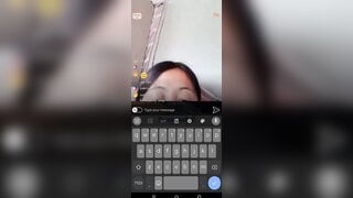 Asian teen show her pussy