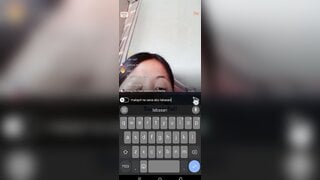 Asian teen show her pussy