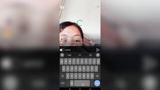 Asian teen show her pussy