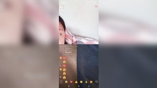 Asian teen show her pussy
