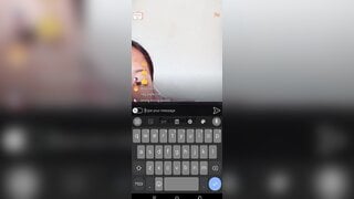 Asian teen show her pussy