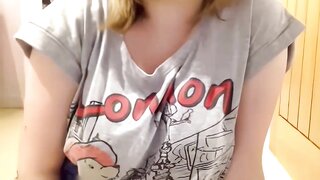 Hannah Plays SPICY Omegle Game (2015)