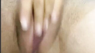 Brazilian girl masturbates with toy on Dirtyroulette