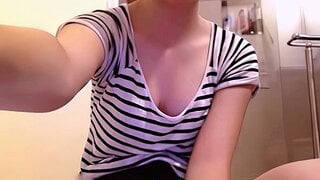 Ellie Plays SPICY Omegle Game (2017)