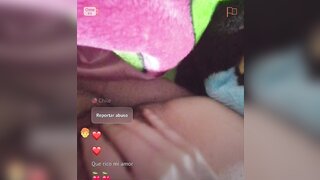 Chilean girl masturbates with me - OmeTv