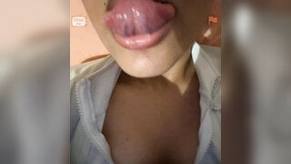 Usa slut fingering her tight little pussy