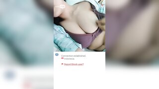 Indonesian Teen Girl shows boobs on ometv
