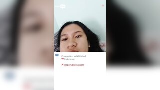 Indonesian Teen Girl shows boobs on ometv