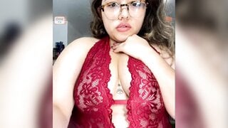 Latina bbw shows tits and ass