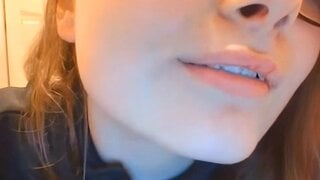 Angelina Plays SPICY Omegle Game (2019)