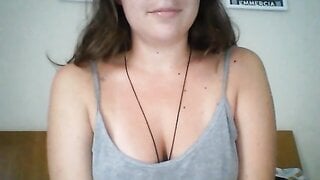 20Yo US Girl Plays