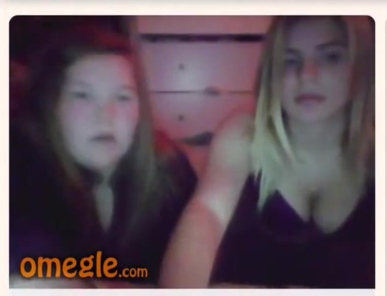 2 Girls Omegle 