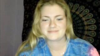 Sexy Omegle Slut With Her Toy