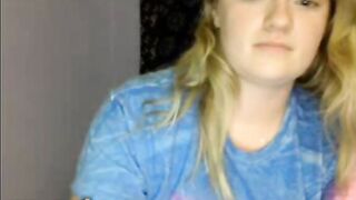 Sexy Omegle Slut With Her Toy
