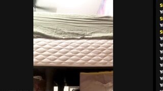 Beautiful US Girl Masturbates On Thundr