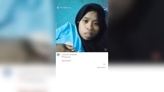 Indonesian girl showing boobs